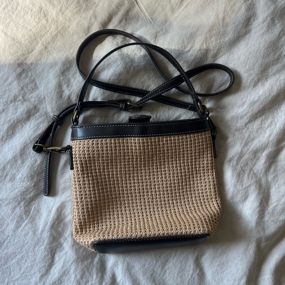 Gap Crossbody Bag - Picture 2 of 3